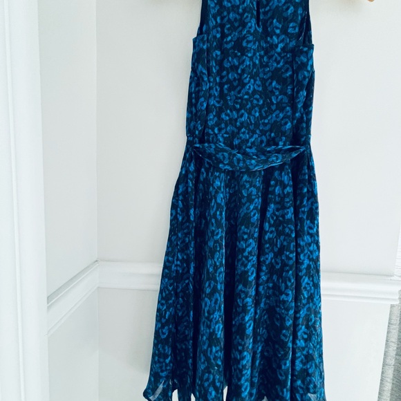 BANANA REPUBLIC sz. 00 or XS Sleeveless Handkerchief Leopard Print Tie Waist. - Picture 2 of 4